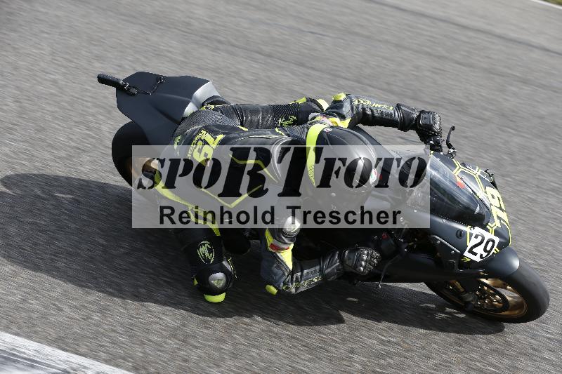 /53 16.09.2025 Track Day Domi Aegerter ADR/Gruppe rot/29